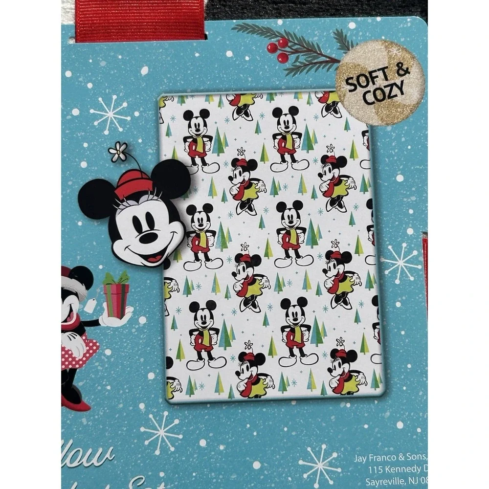 Disney Minnie Mouse Snowy Day, Nogginz Pillow & Plush Blanket Set NEW!
